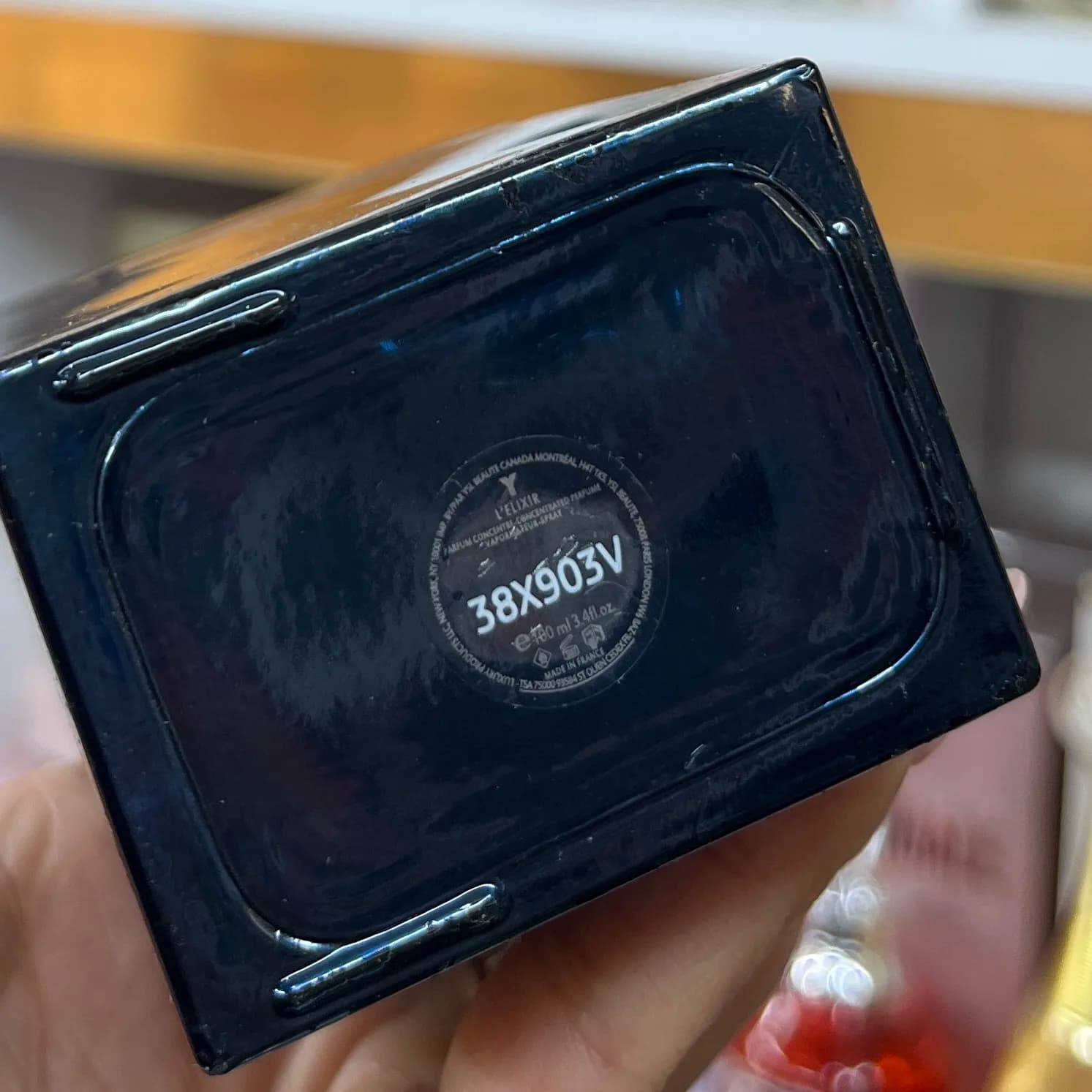 ادکلن ایو سنت لورن اورجینال 100 میل (فاقد جعبه و خط وخش جزئی) — تصویر ۴