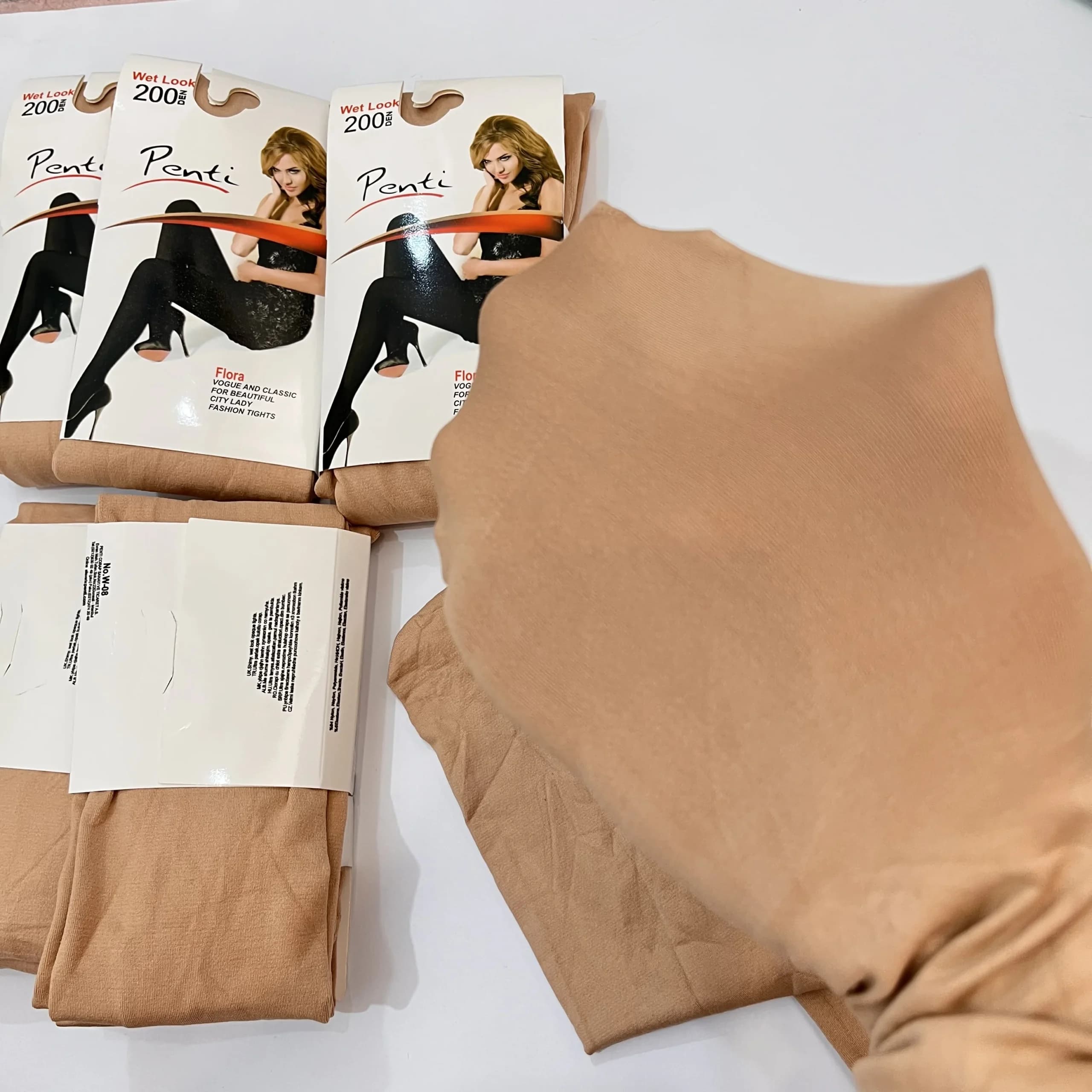 جوراب شلواری PENTI مشکی و کرم گرم200 کد2401 — تصویر ۴