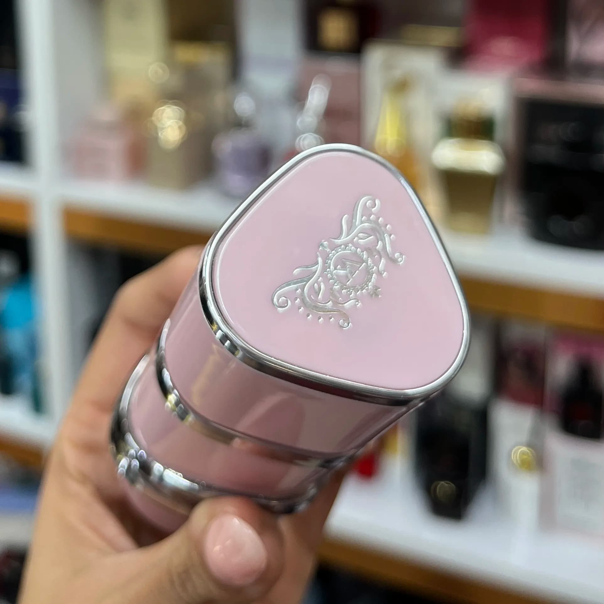 ادکلن یارا وارداتی 30 میل ماندگاری 2 روزه(فاقد جعبه) — تصویر ۲