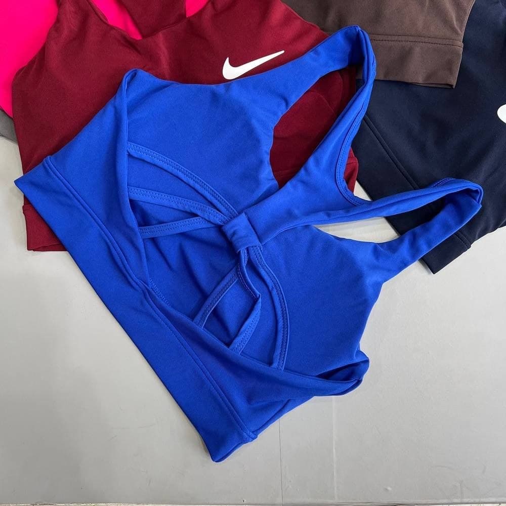 نیمتنه ورزشی زنانه نایکی Nike women's sports bra|پشت سه بند — تصویر ۳