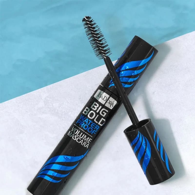 ریمل حجم دهنده آبی ایزادورا مدل Big Bold ضد آب - سرخ اپ — تصویر ۲