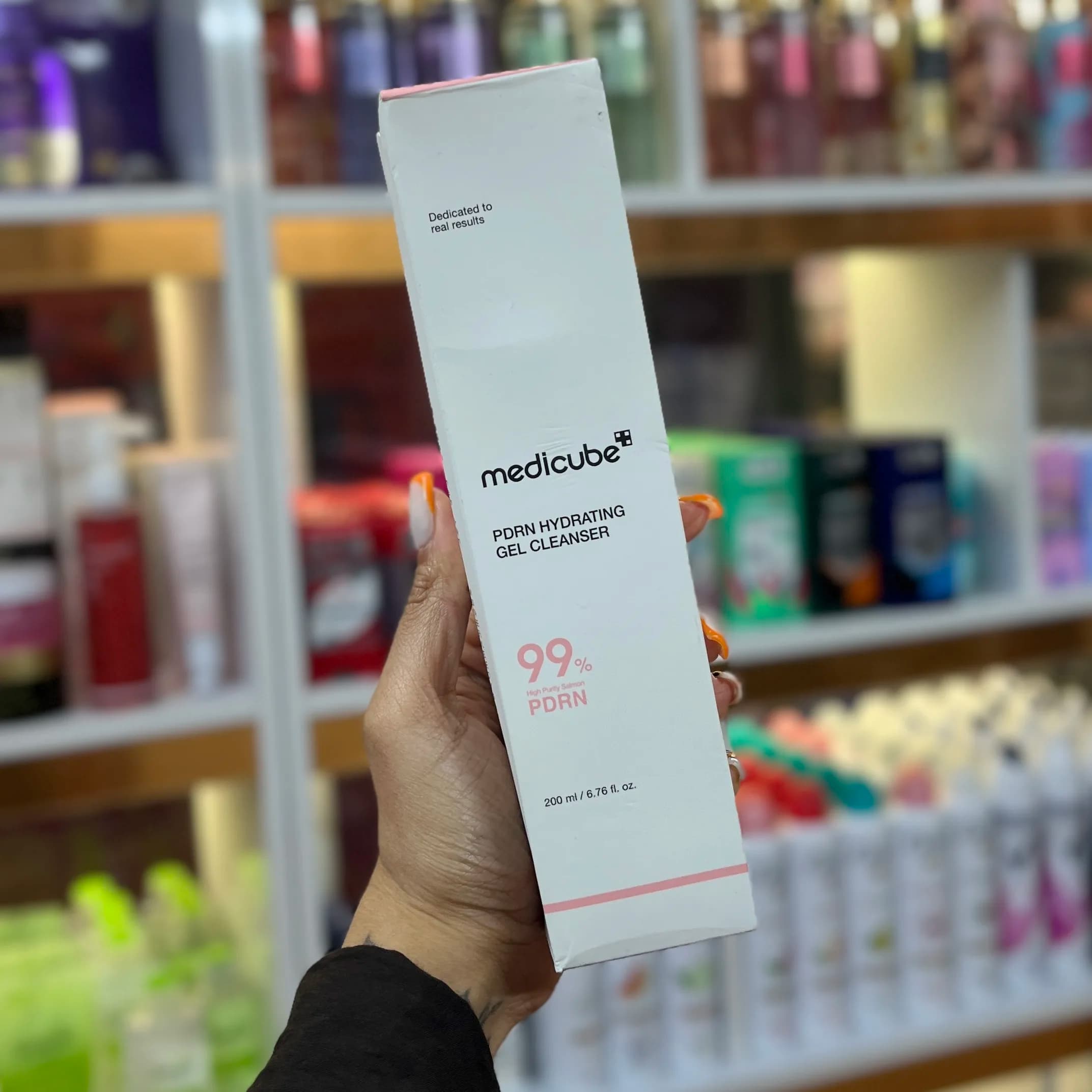 ژل شستشوی مدی کیوب PDRN Hydrating Gel Cleanser حجم 200 میل — تصویر ۳
