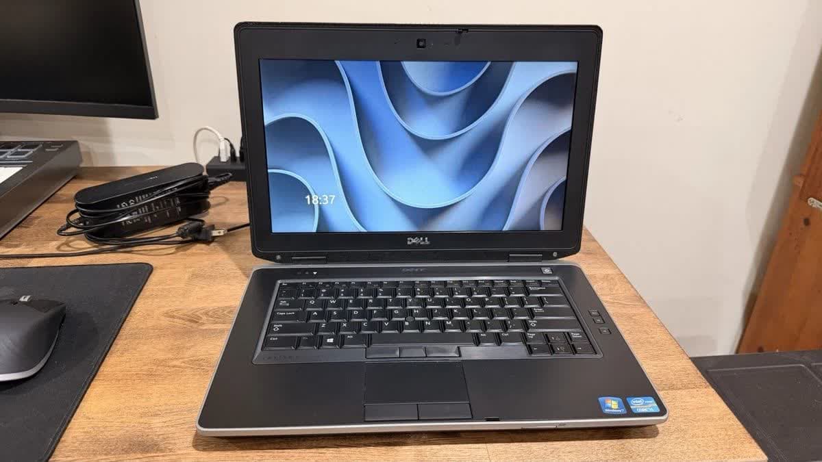لپتاپ دل مدل e6430 سری i7با هارد ssd