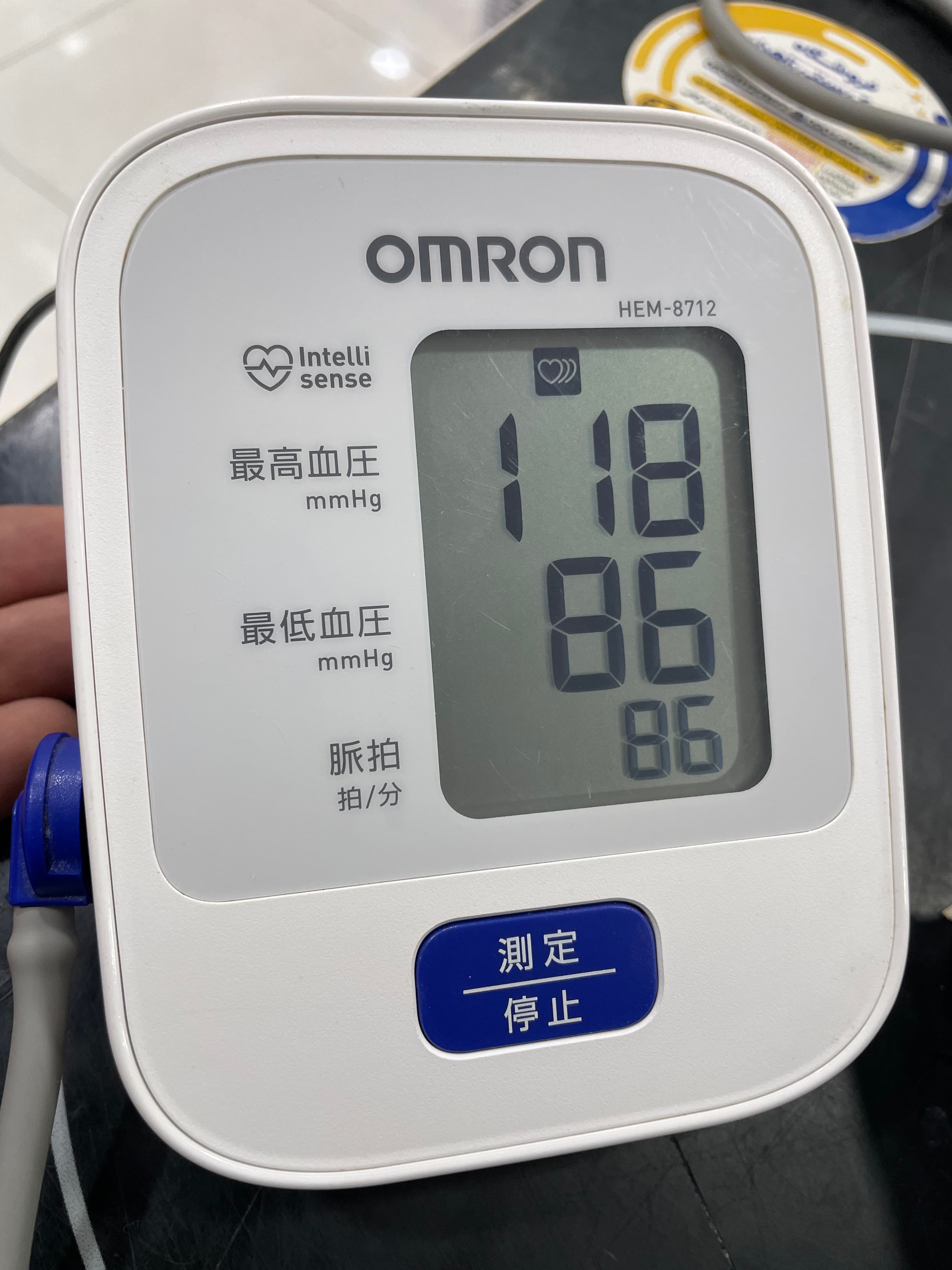فشارسنج بازویی استوک ژاپن Omron Hem-8713