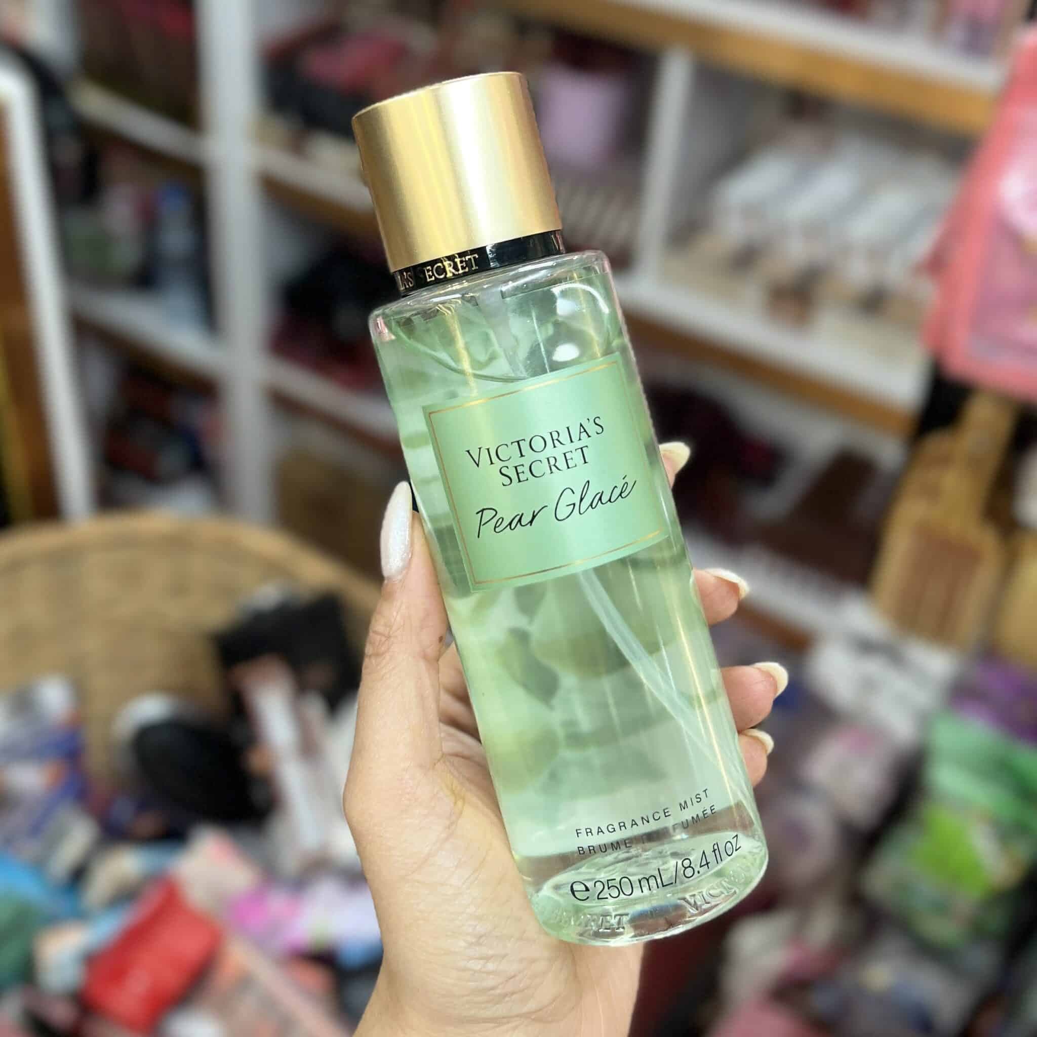 بادی اسپلش ویکتوریا سکرت اورجینال مدل Pear Glacé میل250 — تصویر ۲