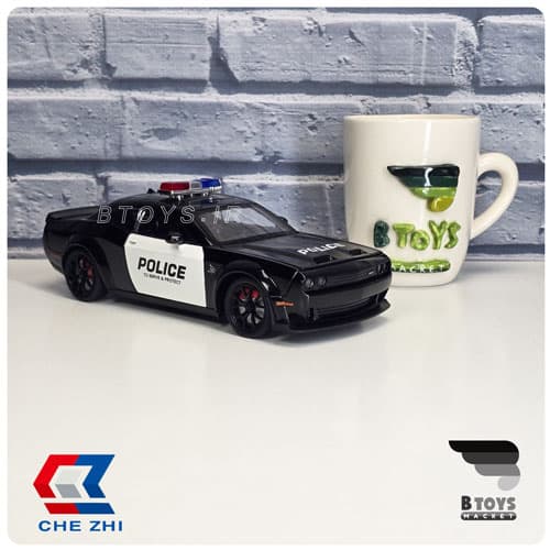 ماکت دوج چلنجر هلکت پلیس چِژی (Dodge Challenger SRT Police Chezhi) — تصویر ۳