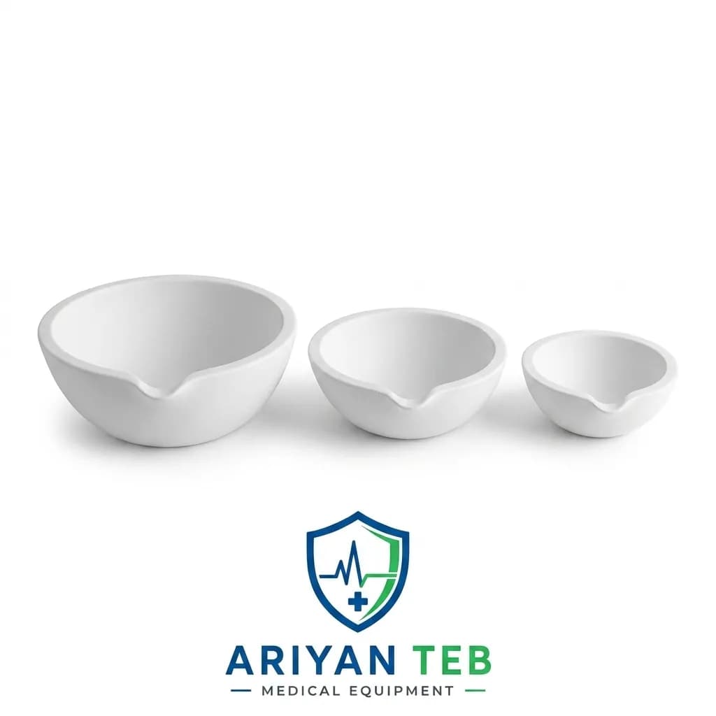 بوته ذوب آلومینا آرین طب؛ راهنمای انتخاب دقیق‌ترین ظرف آزمایشگاهی تا دمای ۱۷۰۰ درجه