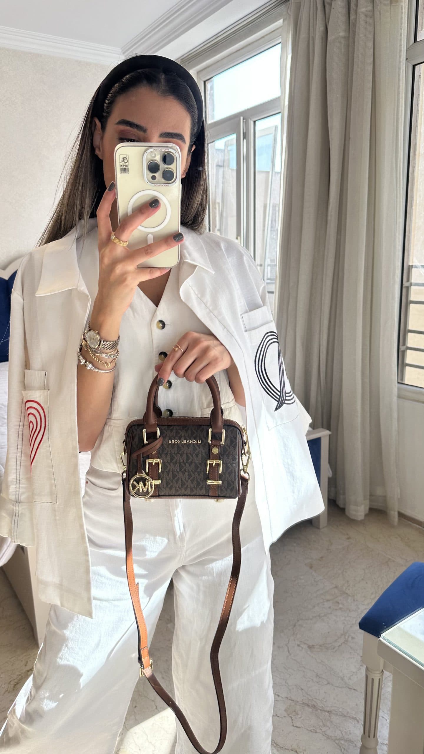کیف دستی صندوقی مایکل کورس دخترانه سایز کوچک — تصویر ۶