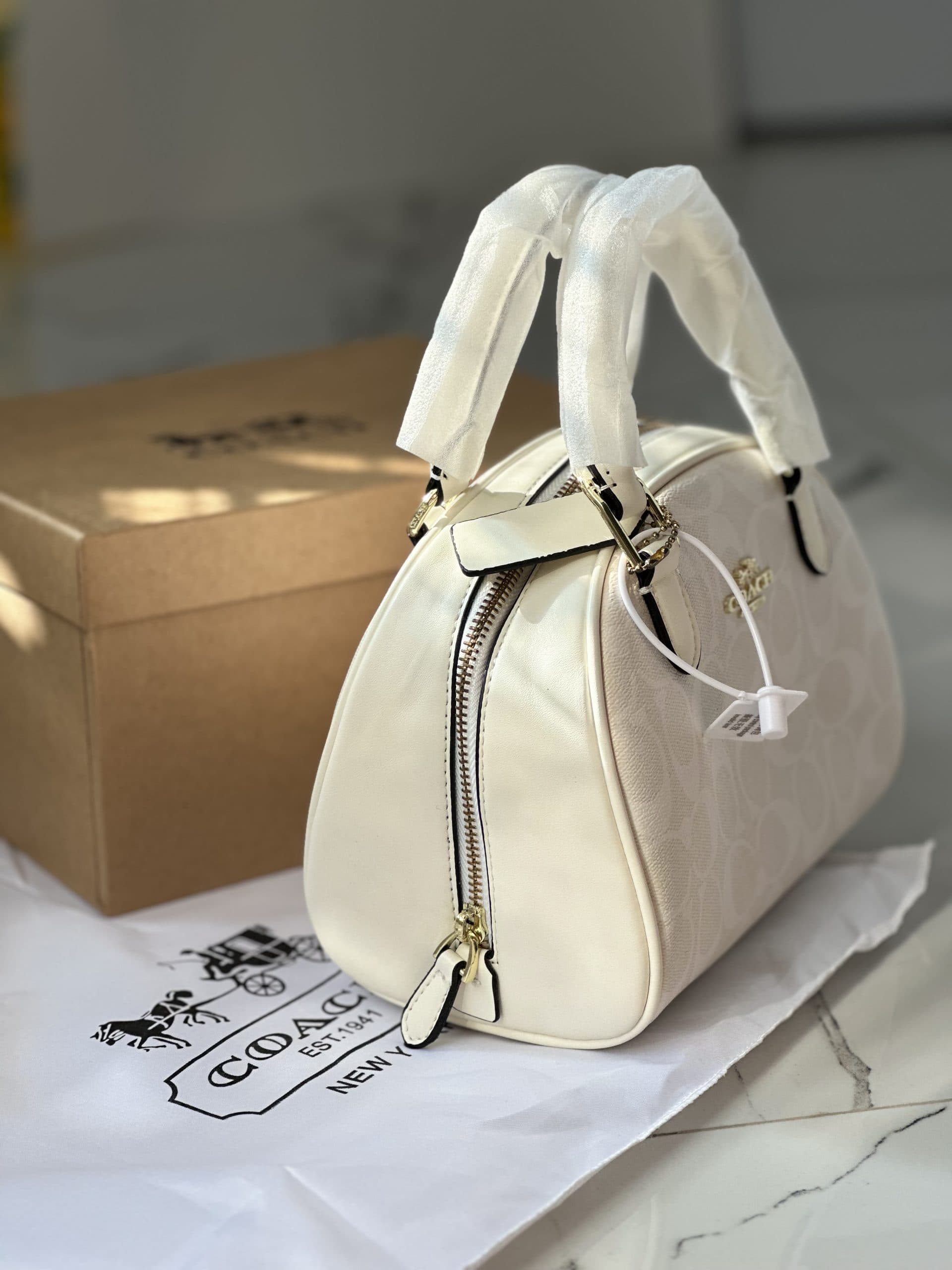 کیف کوچ زنانه دستی هلالی — تصویر ۵