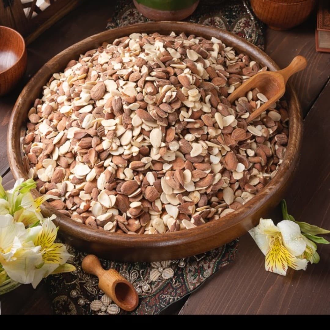 بادام شکسته مامایی خام 100گرم
