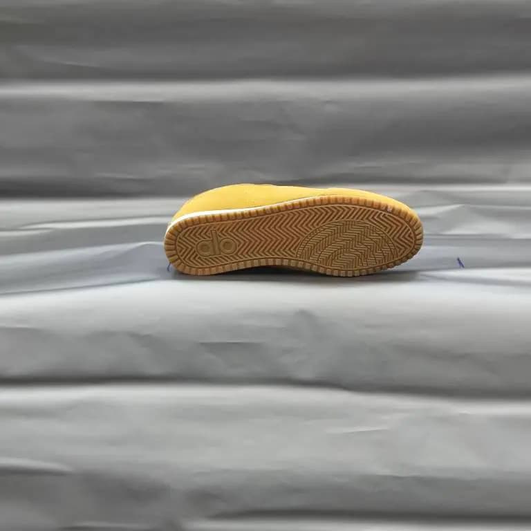 کفش alo خردلی — تصویر ۴