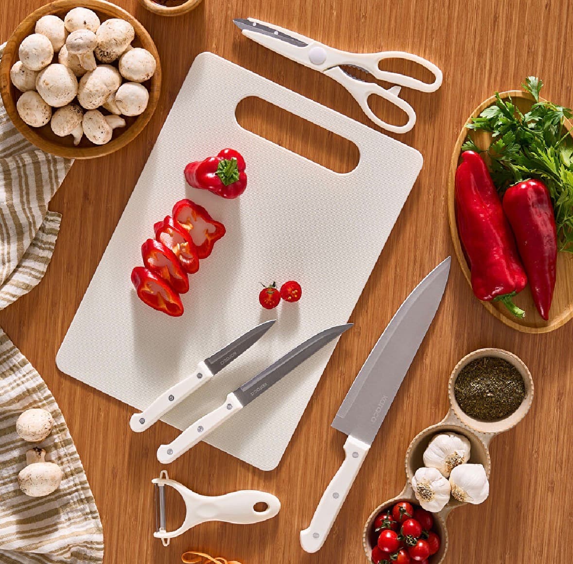 ست چاقو و تخته و ابزار آشپزخانه کاراجا مدل Sharp سفید