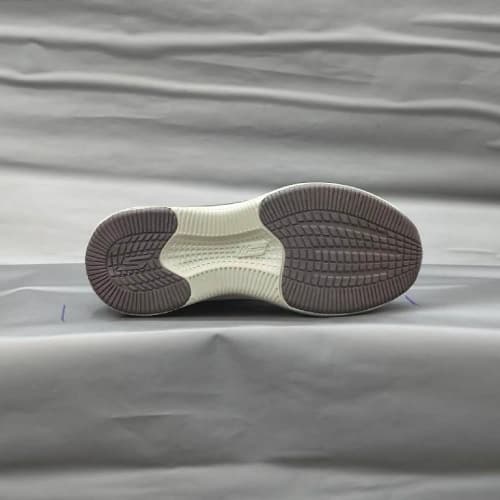 کفش اسکیچرز مدل گوران 7 رنگ کرم — تصویر ۲