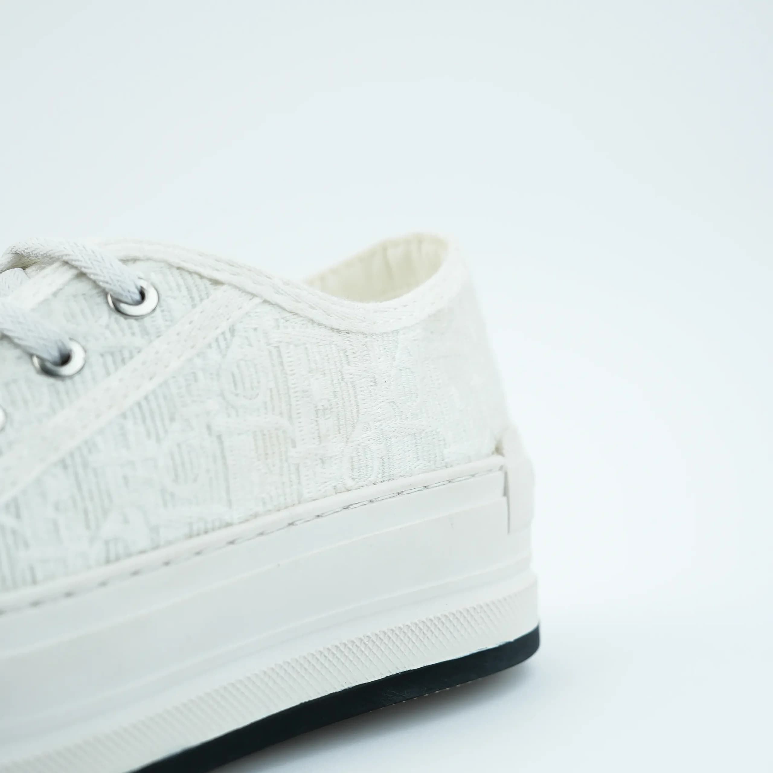 کریستین دیور مونوگرام سفید | christian Dior Platform — تصویر ۳