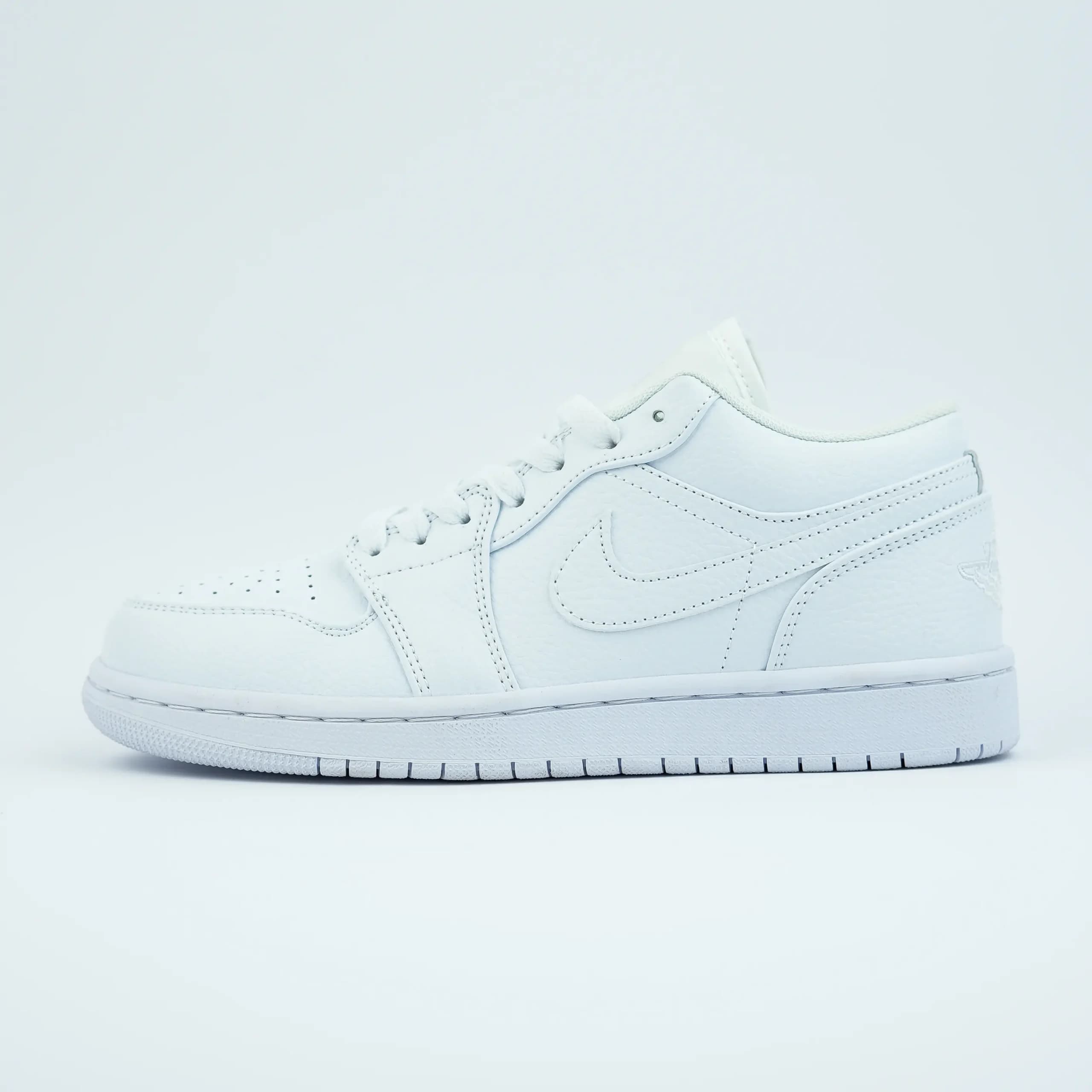 کفش جردن وان سفید لو | Nike Air Jordan 1 Low Triple White