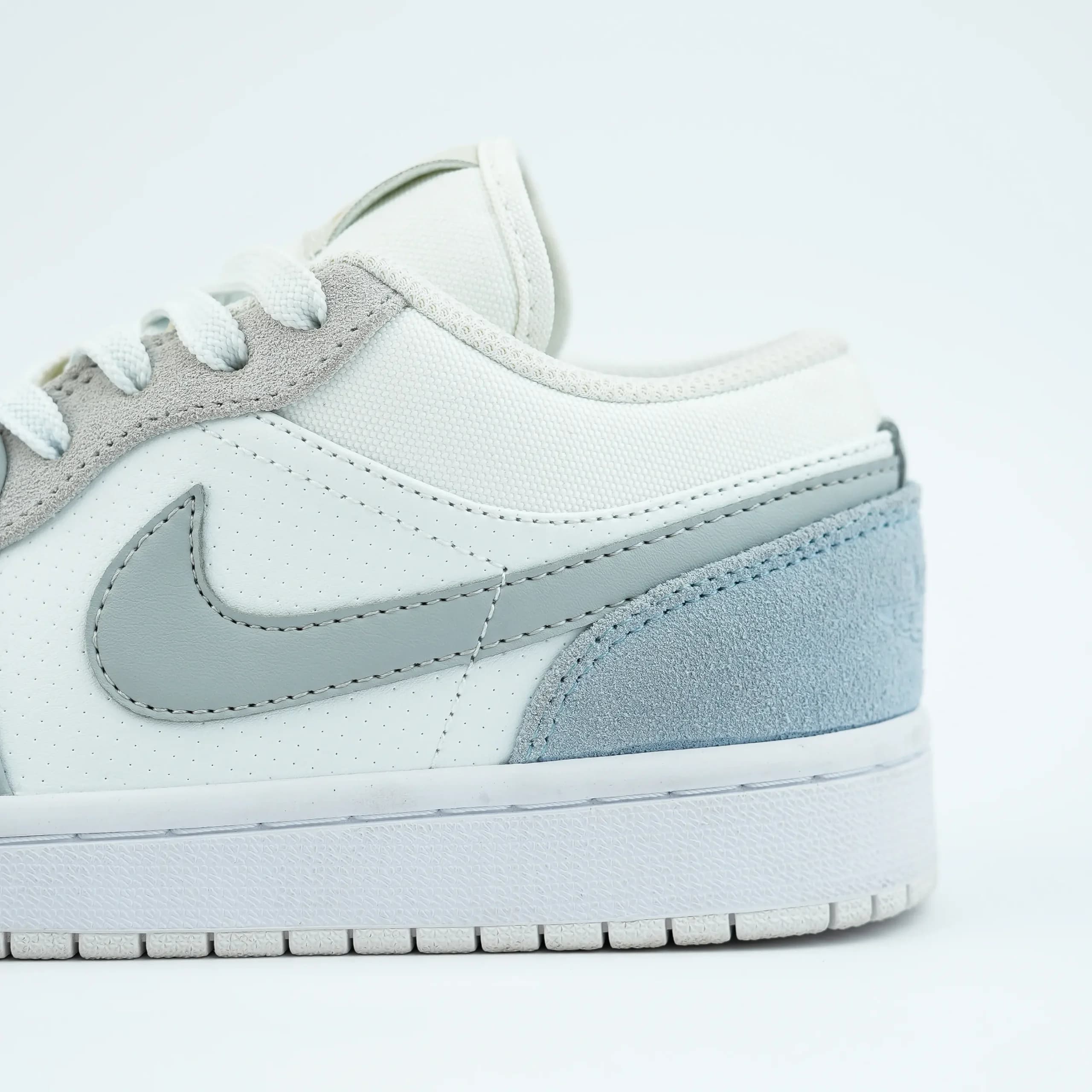 جردن وان پاریس طوسی سفید | Nike Air Jordan 1 Low — تصویر ۶