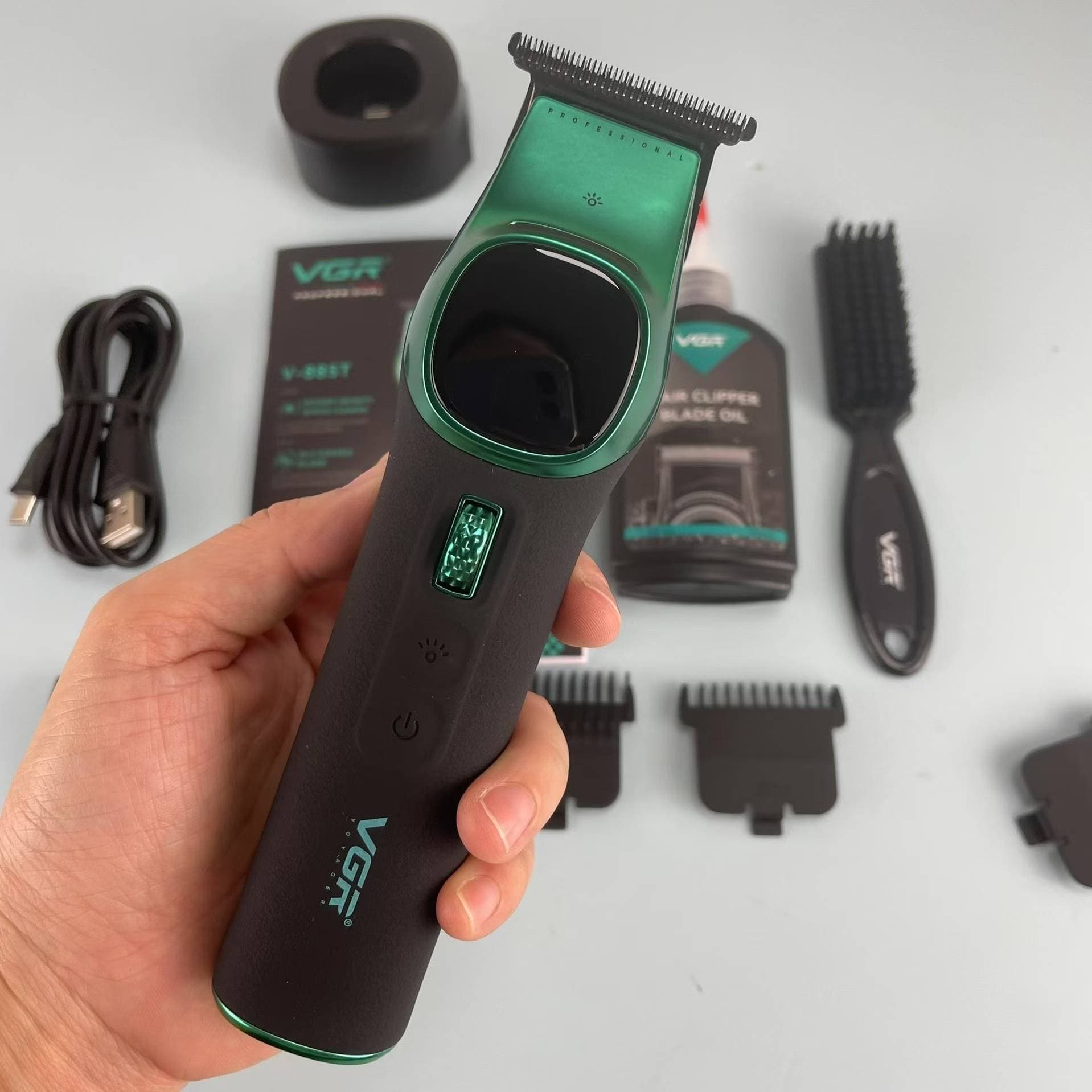 ماشین اصلاح وی‌جی‌آر مدل v885t(اصلی) — تصویر ۳