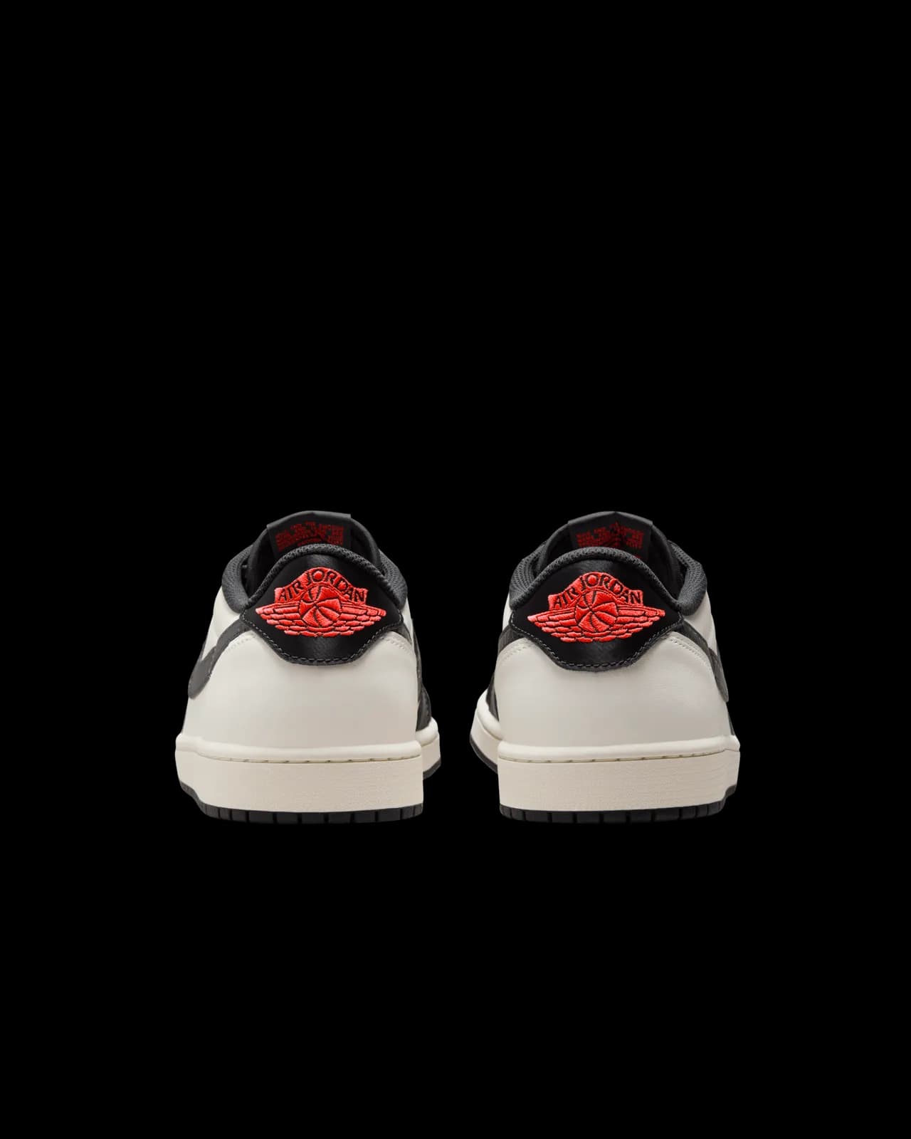 Air Jordan 1 Low Paris Saint-Germain Sail and Off-Noir — تصویر ۲