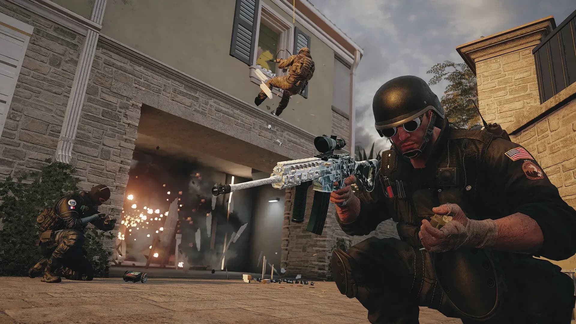 دیسک بازی Tom Clancy’s Rainbow Six Siege برای پلی استیشن 4 کارکرده — تصویر ۲
