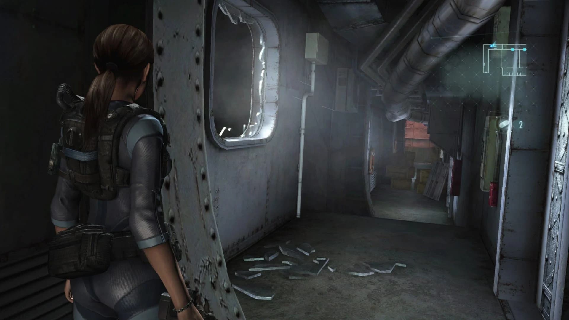 دیسک بازی Resident Evil Revelations برای پلی استیشن 4 — تصویر ۳