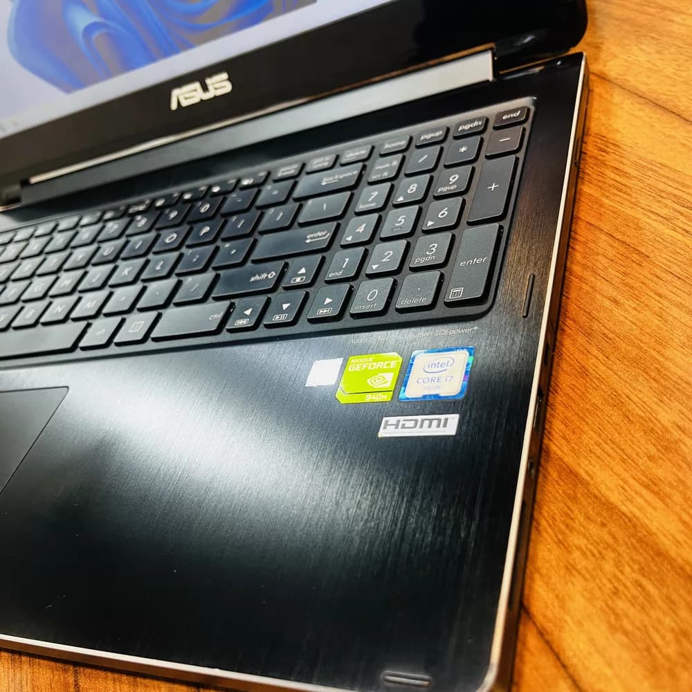 Asus VivoBook Q522ub - ایکس رایانه — تصویر ۳