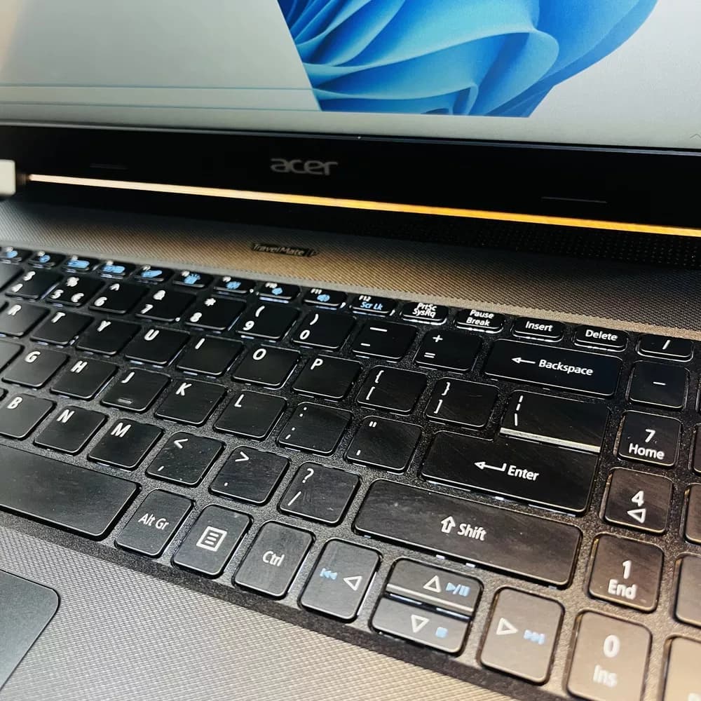 acer TravelMate p215-52 - ایکس رایانه — تصویر ۳