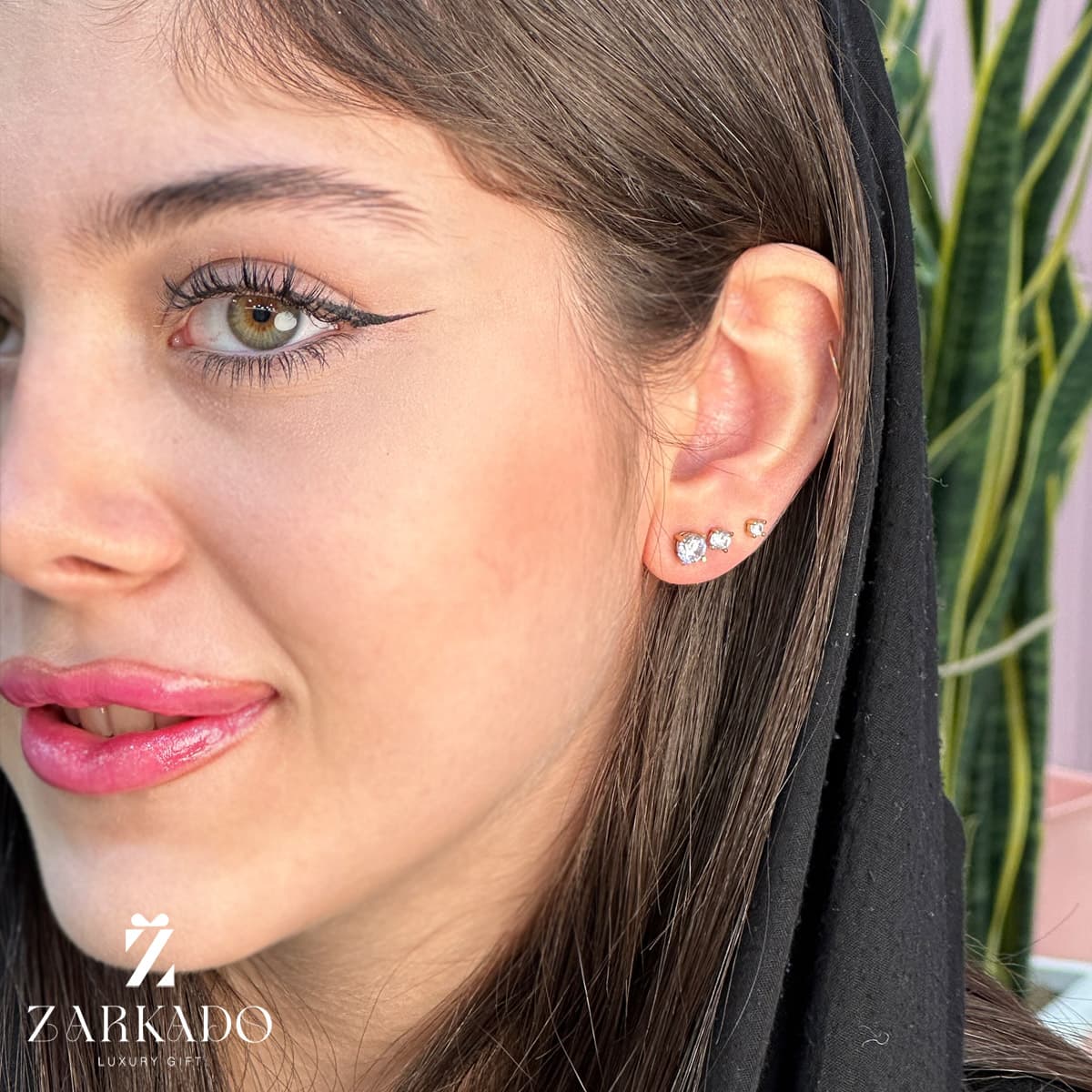 گوشواره میخی نگینی سایز C کد E7877 — تصویر ۳