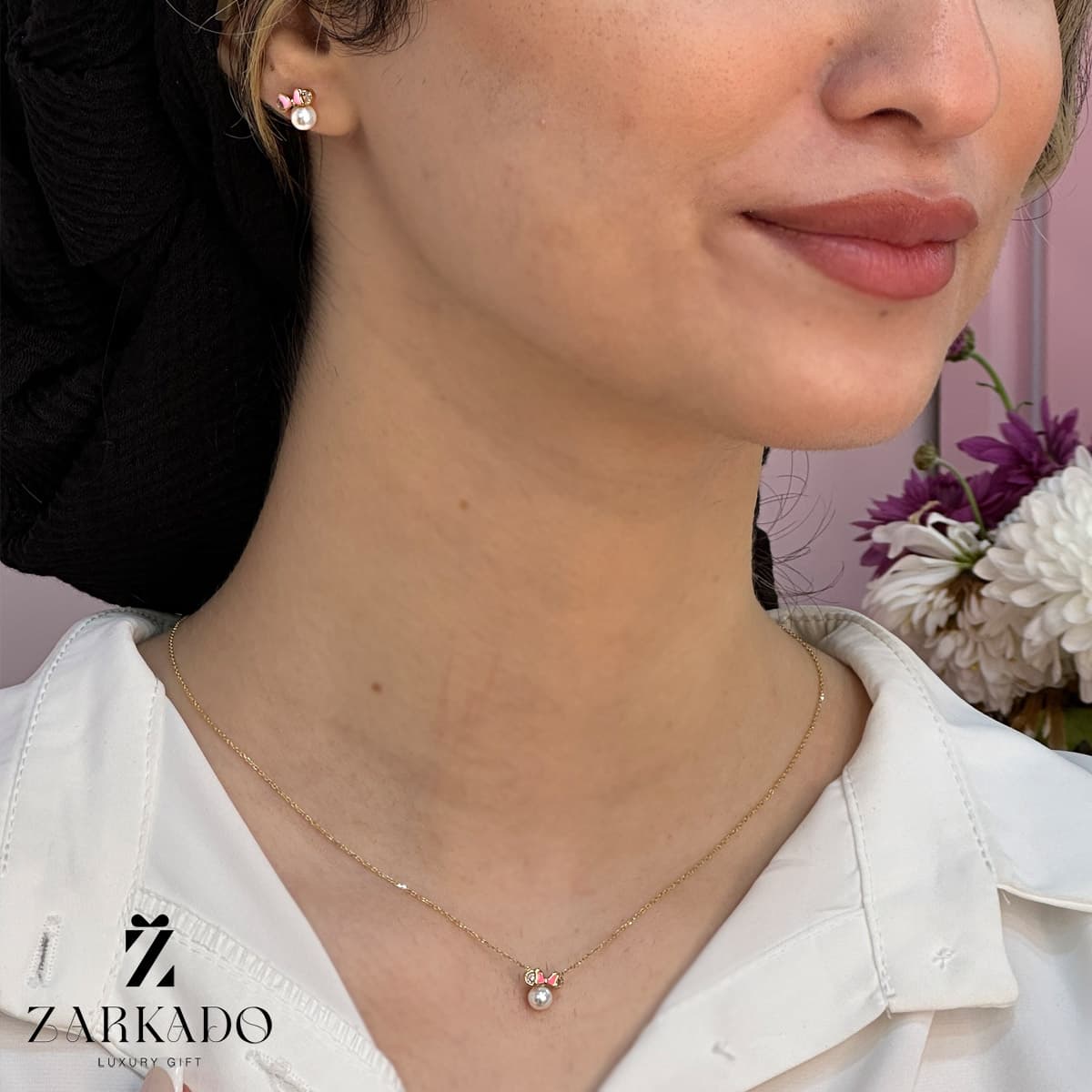 گوشواره میخی طلا طرح میکی موس و مروارید کد E988 — تصویر ۴