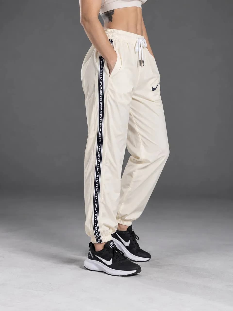 اسلش ورزشی زنانه نایک میکروفایبر کد 1115