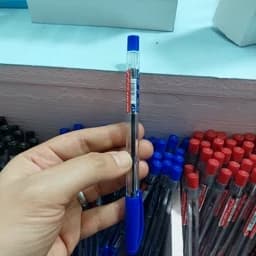 خودکار کیان آبی ، قرمز و مشکی — تصویر ۲