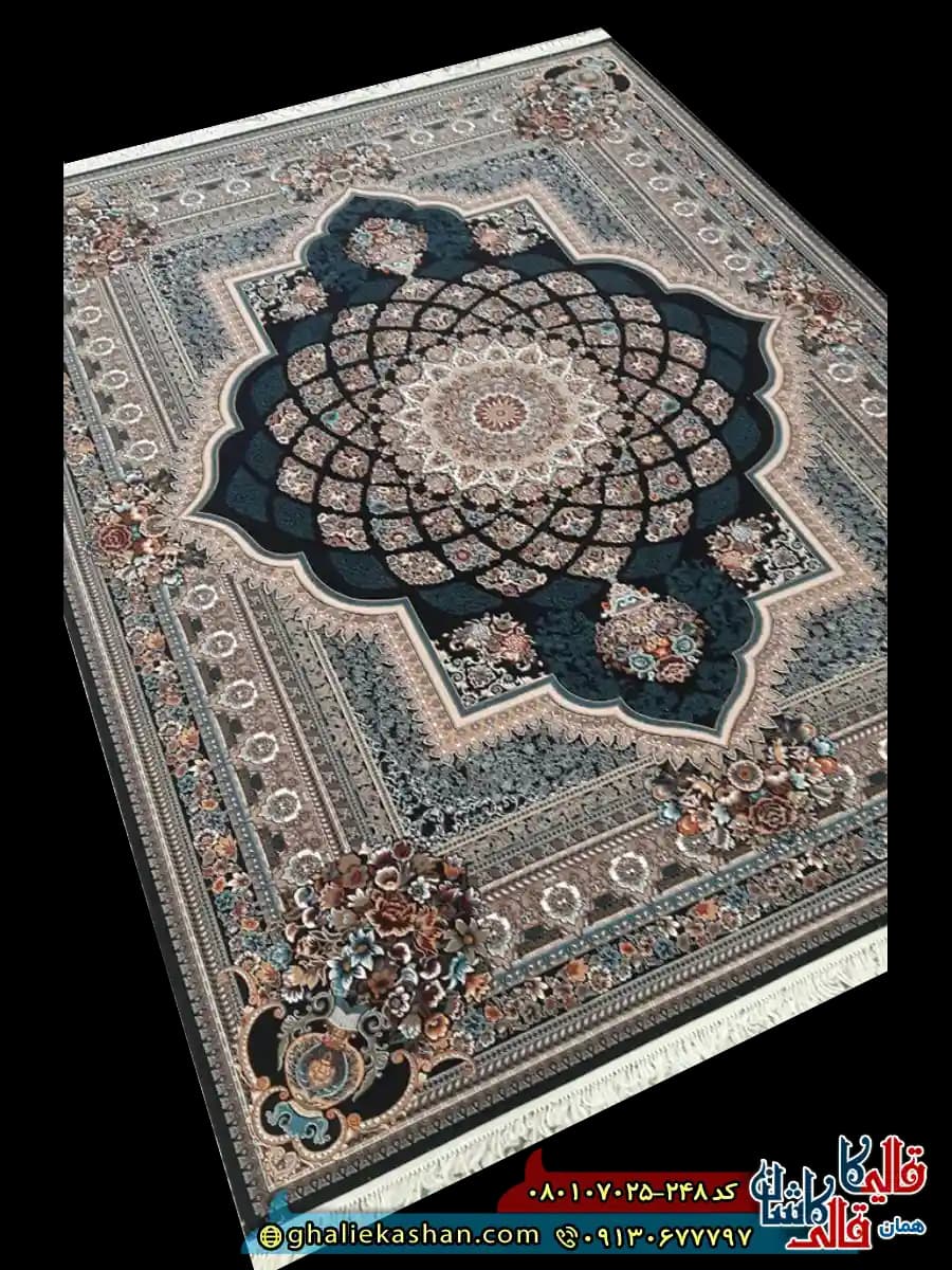 فرش کلاسیک 700 شانه طرح لوکس رنگ سرمه ای کاشان — تصویر ۳