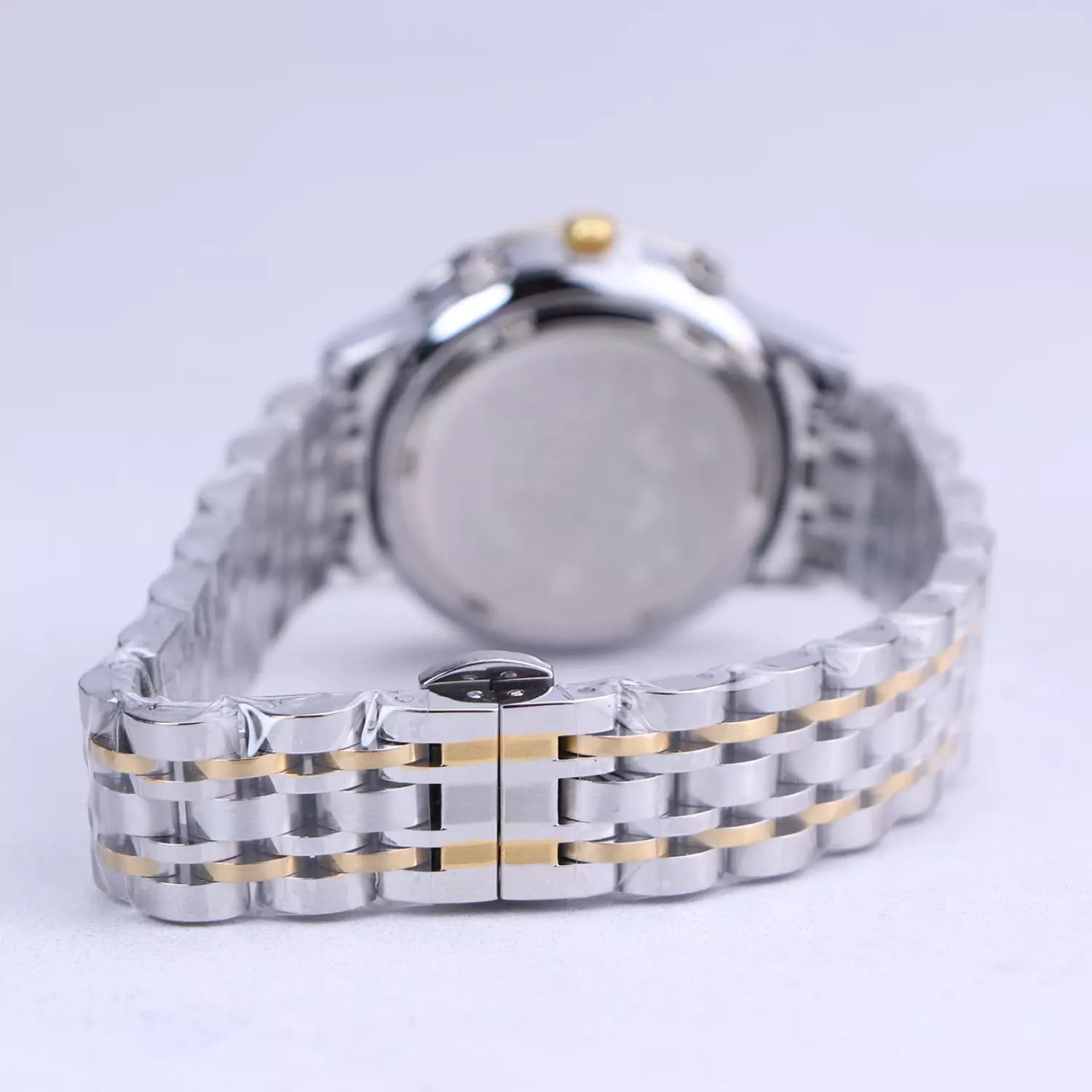 ساعت مچی سیتیزن زنانه فلزی نقره ای طلایی صفحه بژ L 124/10 — تصویر ۳