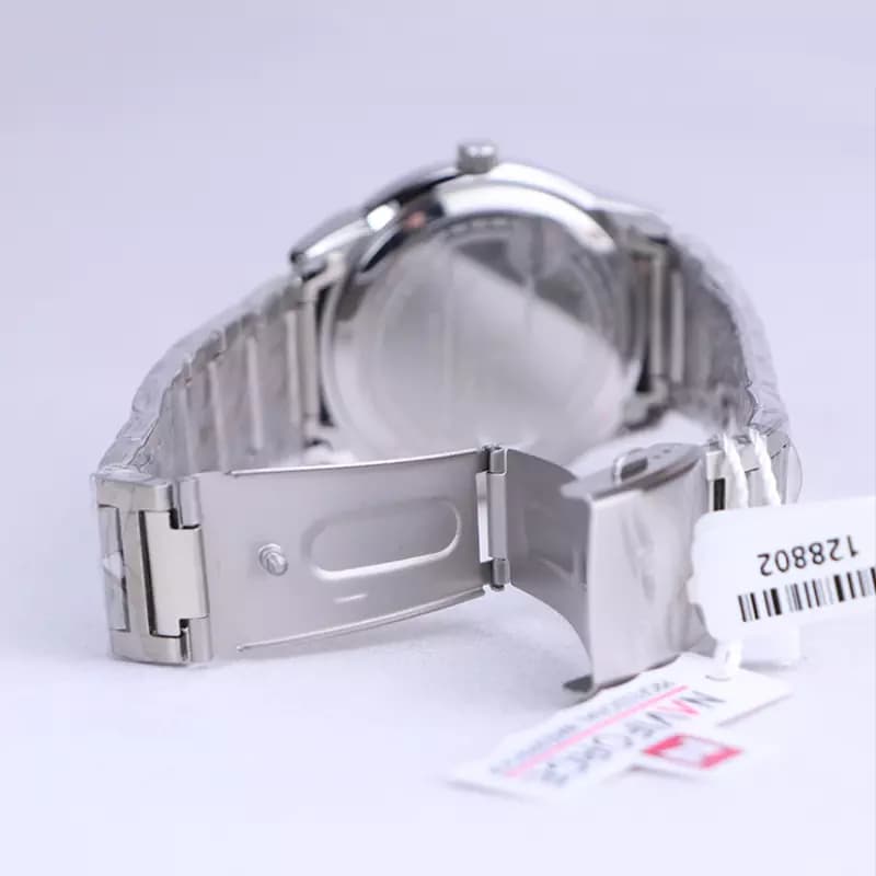 ساعت مچی نیوی فورس مردانه فلزی نقره ای صفحه سفید NF 8029K/4 — تصویر ۲