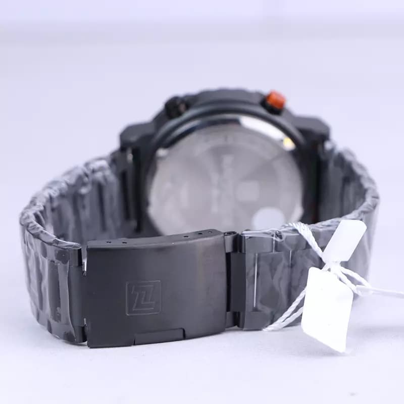 ساعت مچی مردانه نیوی فورس فلزی مشکی دیجیتال NF 9241/4 — تصویر ۳