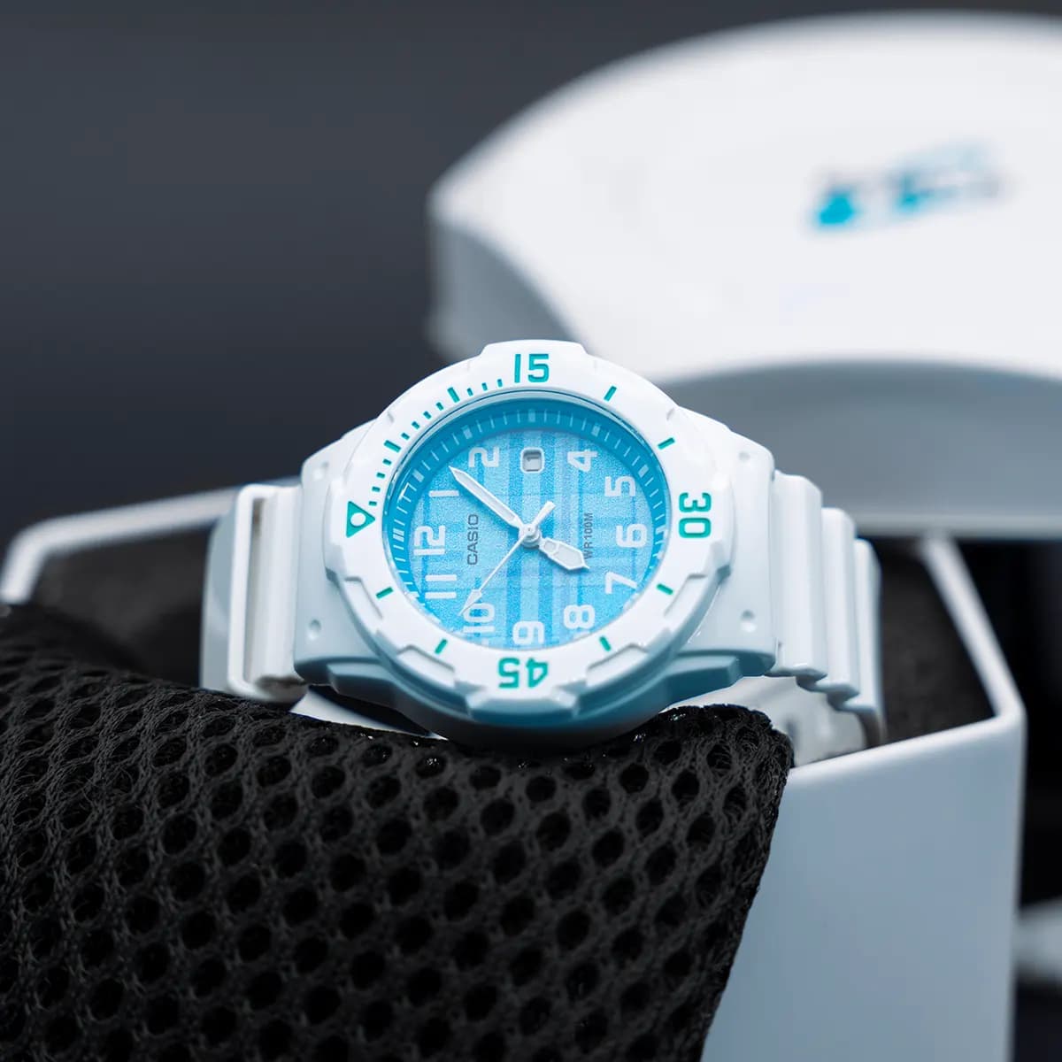 ساعت مچی زنانه کاسیو CASIO LRW-200H-2c — تصویر ۱۱