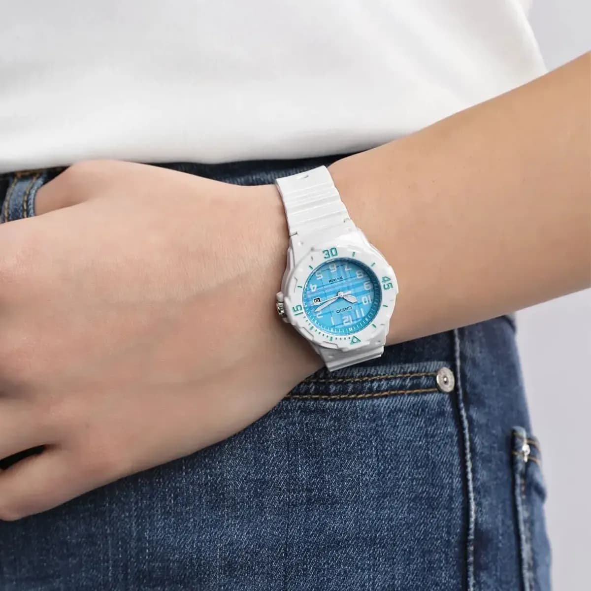 ساعت مچی زنانه کاسیو CASIO LRW-200H-2c — تصویر ۱۰