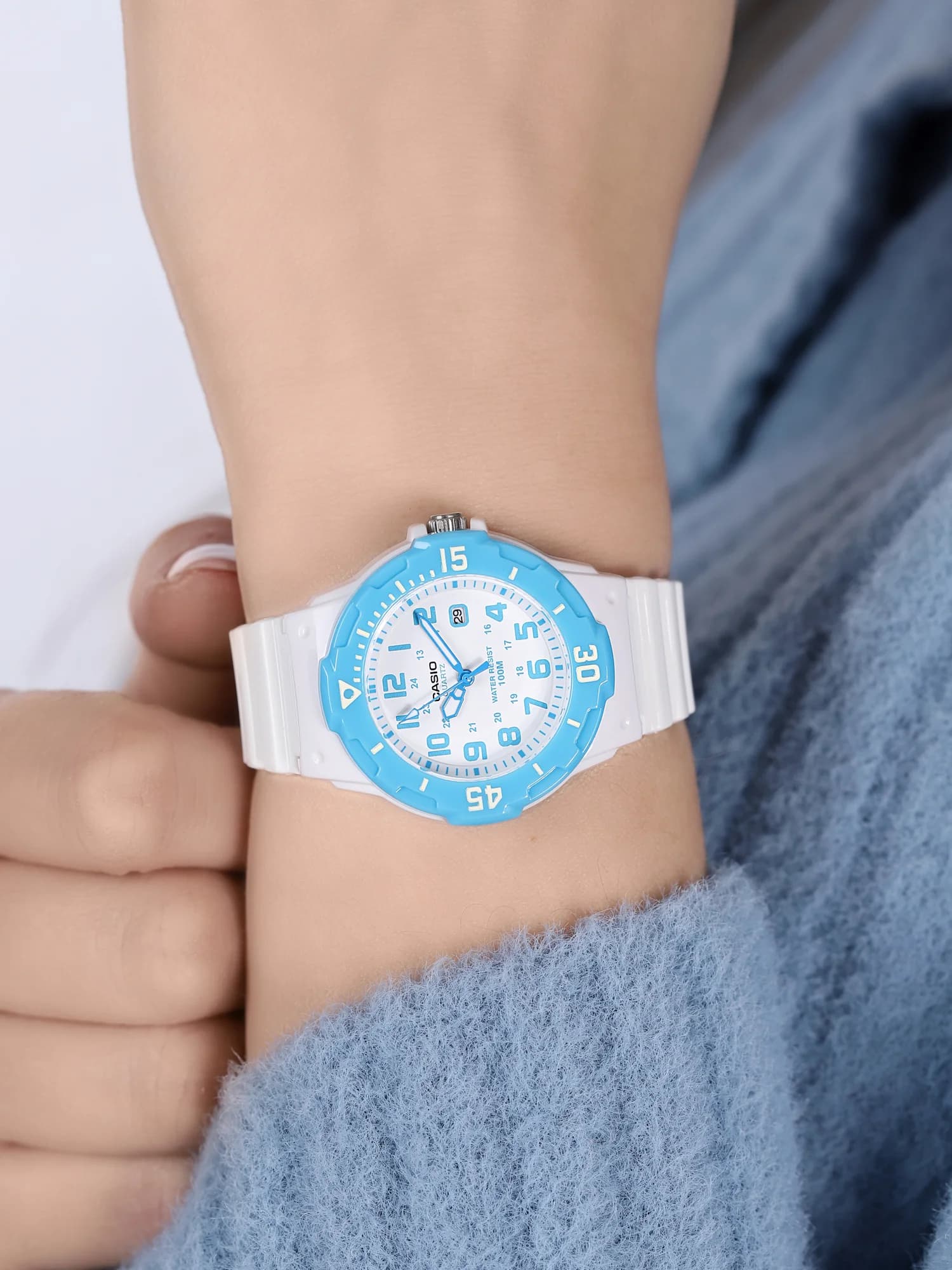 ساعت مچی زنانه کاسیو CASIO LRW-200H-2c — تصویر ۶