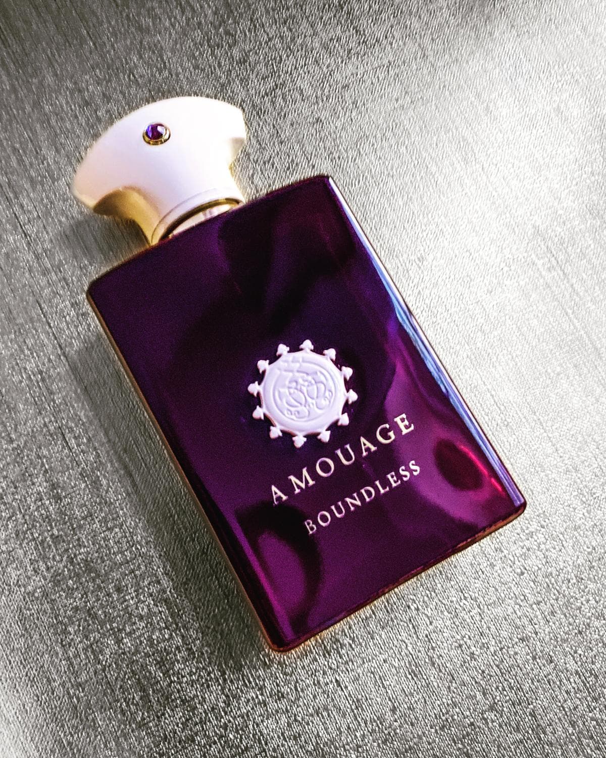 عطر ادکلن آمواج باندلس مردانه اصل | Amouage Boundless For Men 100 ml — تصویر ۴