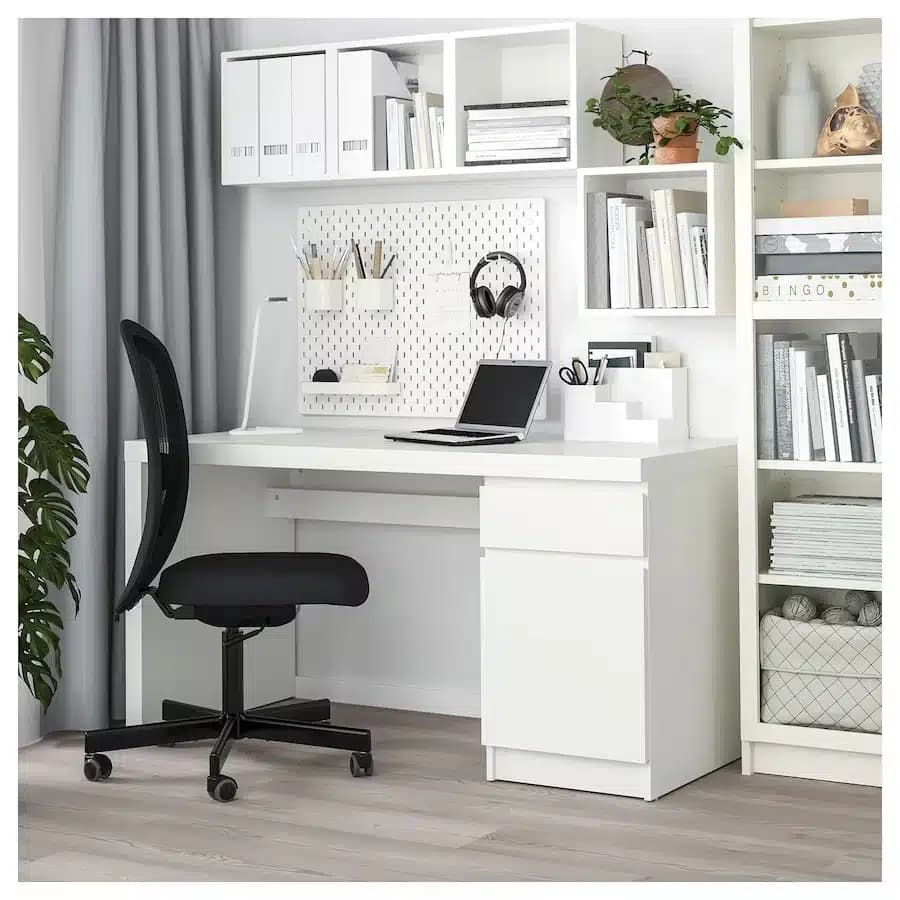 میز تحریر 140×65 سفید ایکیا MALM — تصویر ۶