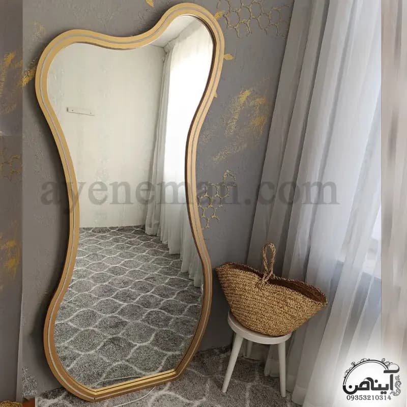 آینه قدی نئون – طرح زیزی گولو