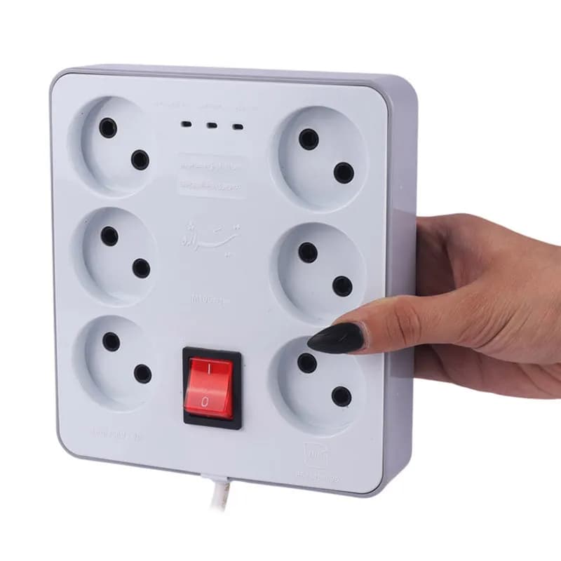 محافظ ولتاژ تیراژه 6 خانه مدل M106 با کابل 1.8 متر — تصویر ۴