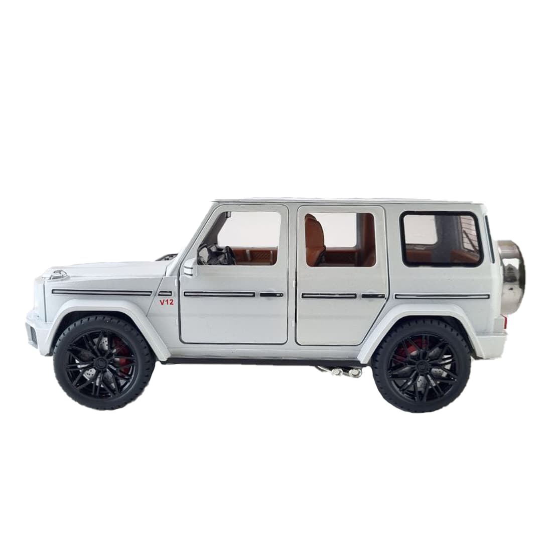 ماشین بازی مدل Mercedes Benz G63 — تصویر ۳