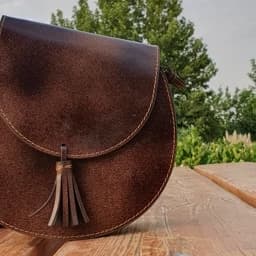 کیف دوشی زنانه چرم طبیعی گرد (دایره ای) شیک و خاص — تصویر ۲