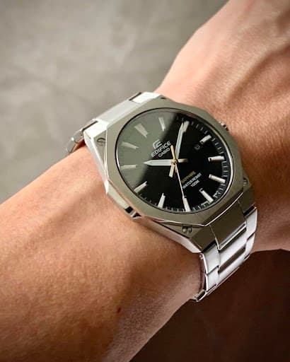 ساعت مچی مردانه کاسیو ادیفایس CASIO EDIFICE EFR-S108D-1A — تصویر ۶