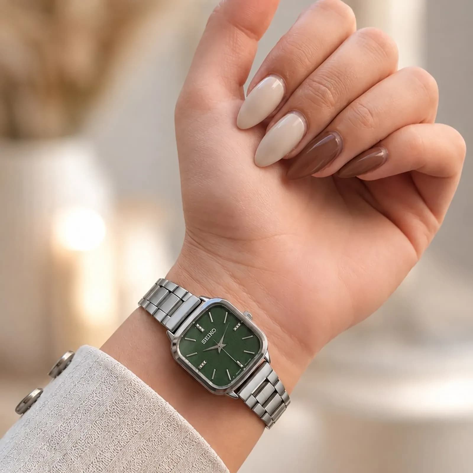 ساعت مچی زنانه سیکو با بند استیل و مدل SWR075P1 اورجینال — تصویر ۷