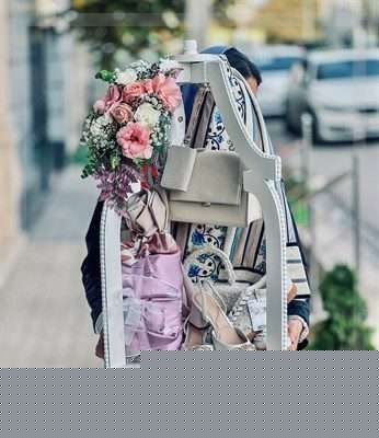 ارسال گل طبیعی برای کلینیک ایرانیان غرب تهران