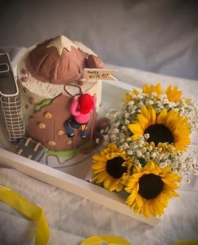 گل تولد و جعبه کیک برای بچه