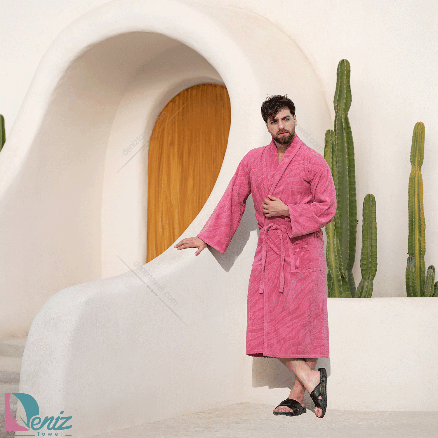 حوله تن پوش زبرا رنگ سرخابی تیره
