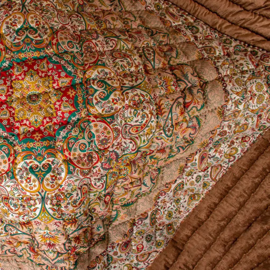 لحاف کرسی دست دوز ترمه طرح اردیبهشت رنگ کرم — تصویر ۸