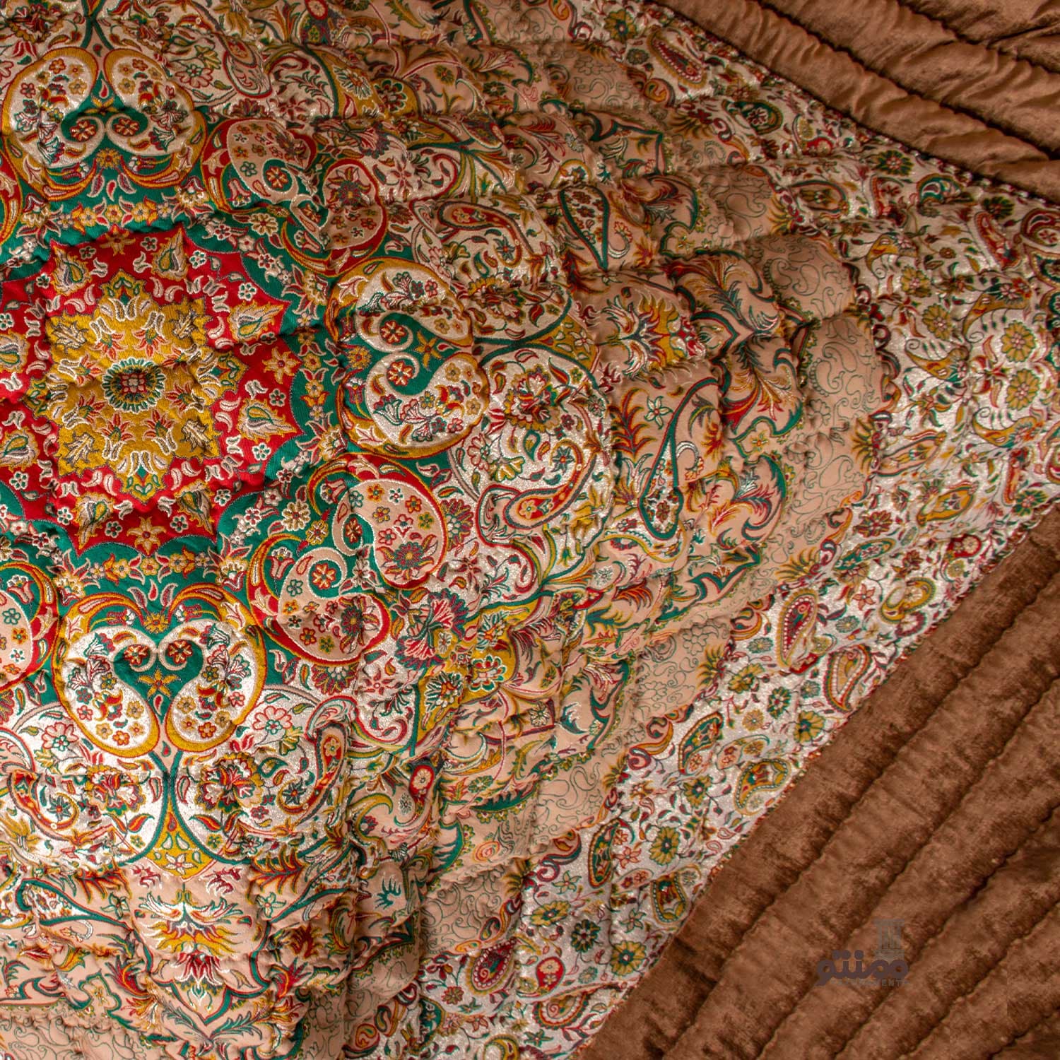 لحاف کرسی دست دوز ترمه طرح اردیبهشت رنگ کرم — تصویر ۱۱